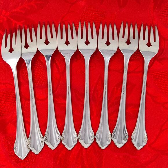 8X SF Oneida Rogers USA Bittersweet Repose Stainless 8 Salad Forks - Picture 9 of 14